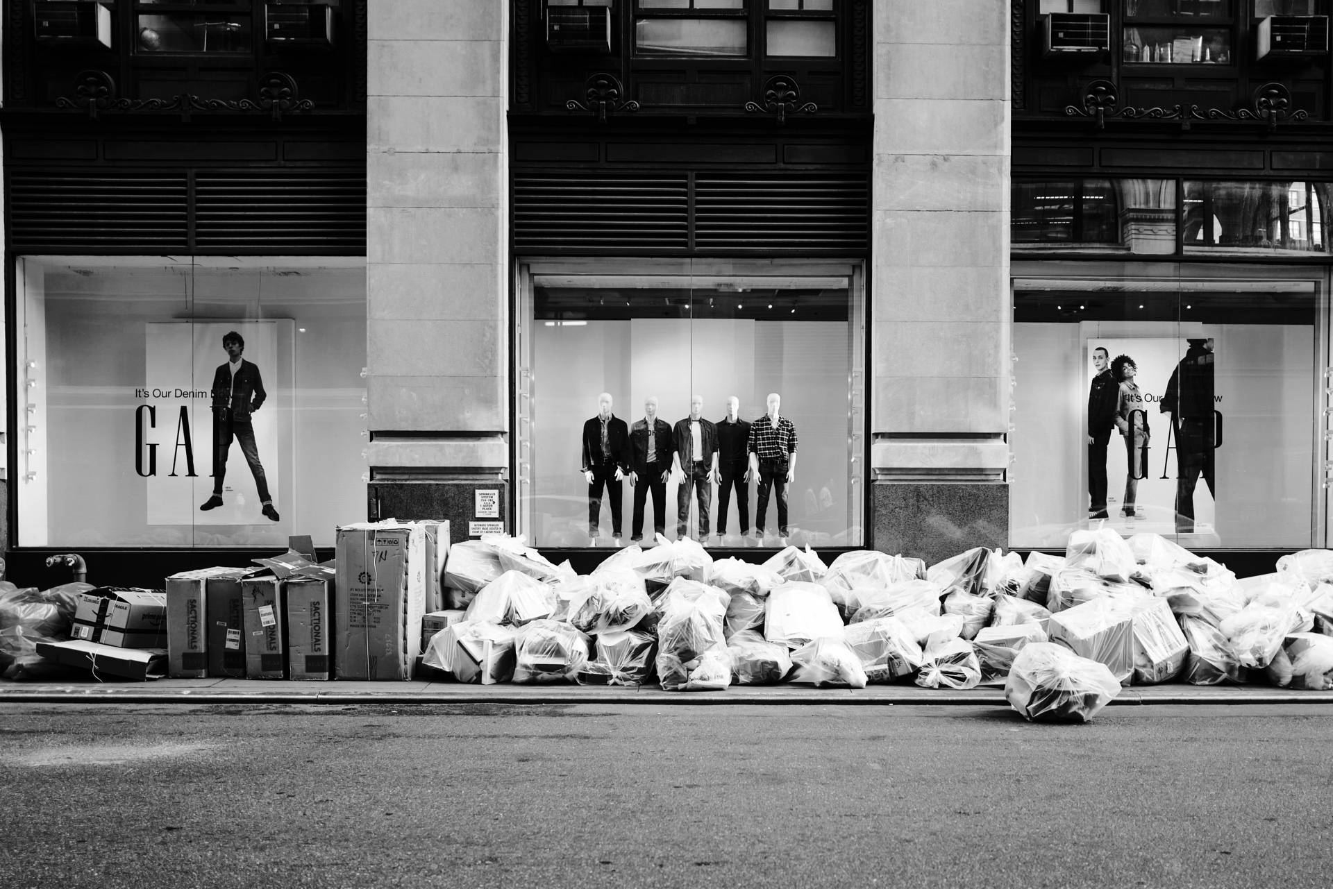 new york c max wessely trash leica q